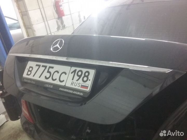 Мерседес 221 молдинг на багажник