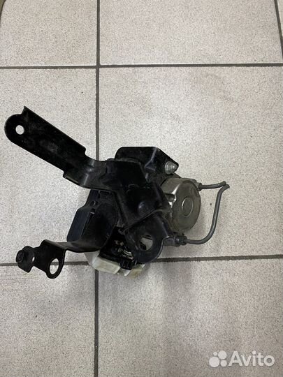 Блок аbs toyota premio