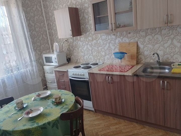 1-к. квартира, 43 м², 2/10 эт.