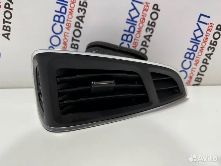 Дефлектор торпедо Ford Focus 3