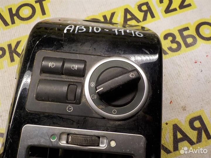 Переключатель света фар Land Rover Discovery III