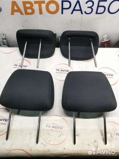 Подголовник сиденья Hyundai Getz 1.4 G4EE 2006