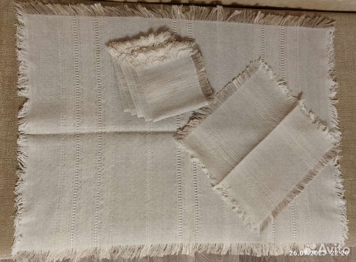 Скатерть и салфетки льняные