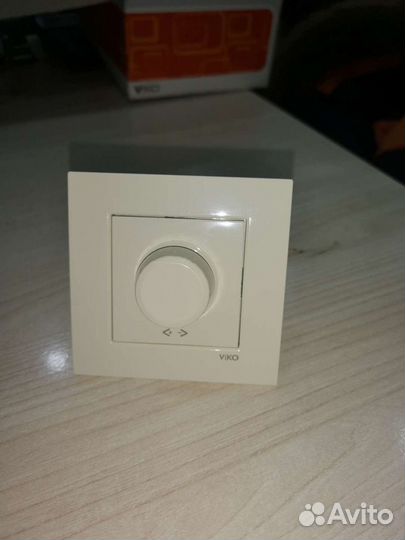 Диммер viko 600W
