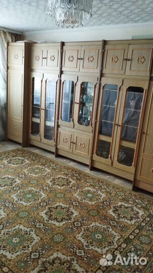 Стенка в гостиную