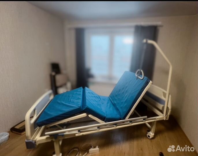 Медицинская кровать для лежачих больных бу