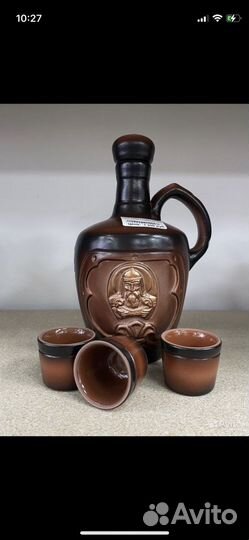 Кувшин из глины с 3 стаканами