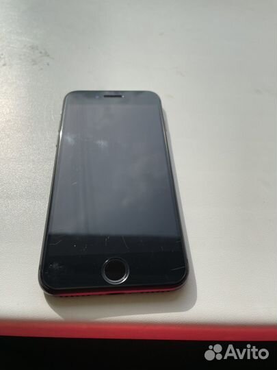 iPhone 8, 64 ГБ