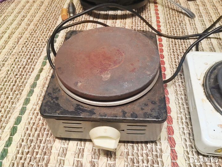 Плитка электрическая настольная 1000 Вт