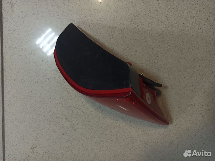 Фонарь задний правый внутренний Peugeot 3008