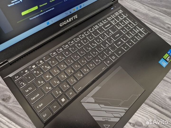 Gigabyte G5 MF Core i5-12500H \ RTX 4050