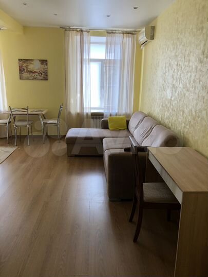 2-к. квартира, 56 м², 2/5 эт.