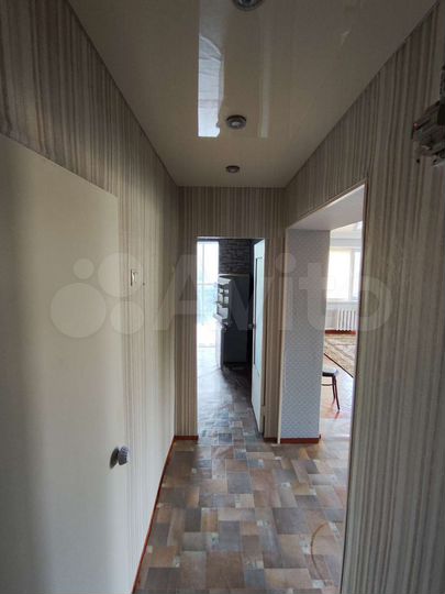 1-к. квартира, 52 м², 3/9 эт.