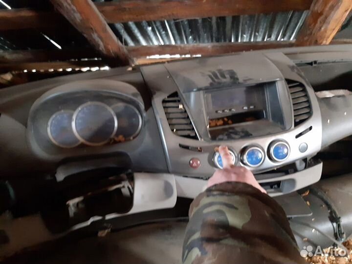 Панель в сборе с компьютером