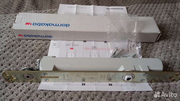 Доводчик дверной dormakaba its96