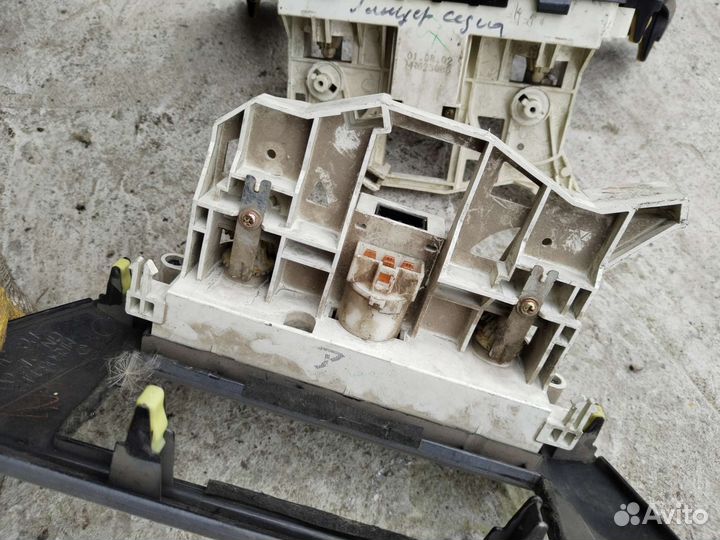 Блок управления печкой Митсубиси Лансер 9/седиа