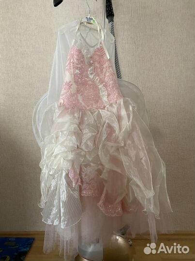 Продается платье