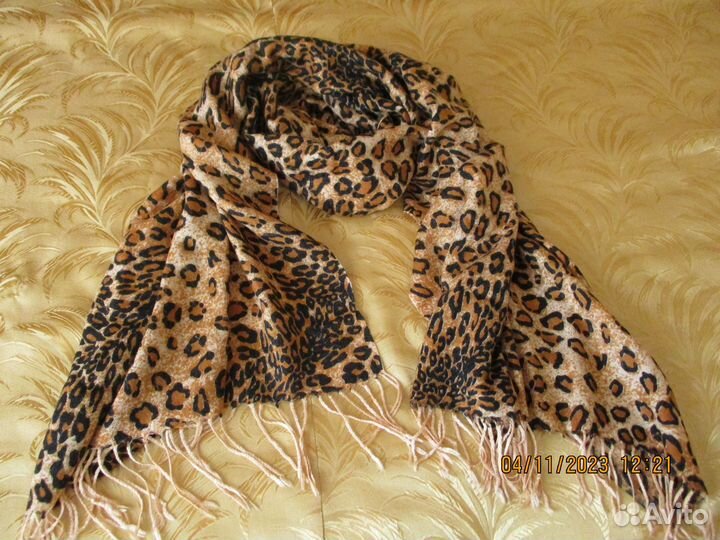 Большие палантины почти новые