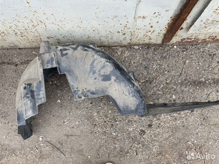 Подкрылок локер задний Citroen C-Elysee