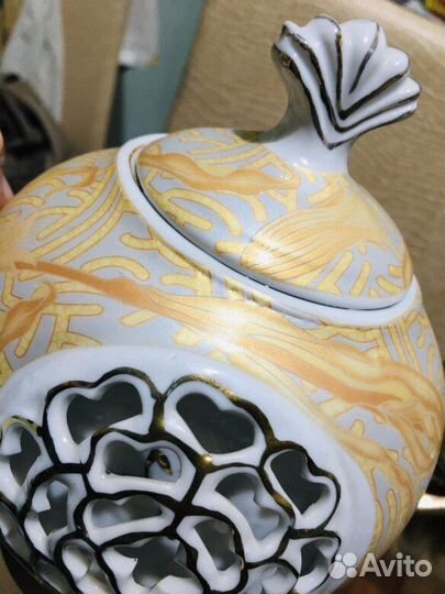 Красивый чайник