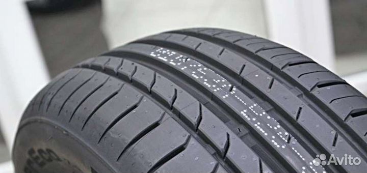 Westlake Zuper Eco Z-107 215/55 R17 98W