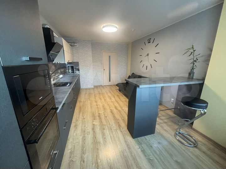 2-к. квартира, 65 м², 22/26 эт.