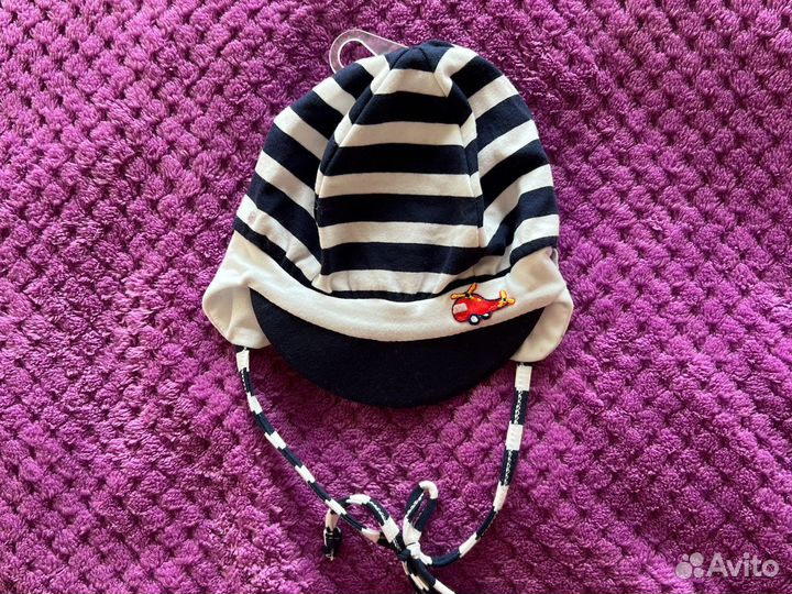 Чудесная шапочка на малыша 5-6 мес