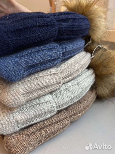 Детская шапка с помпоном от 4 до 7 лет