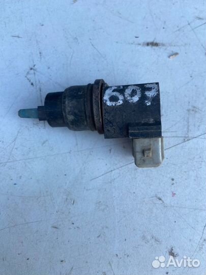 Датчик бачка омывателя Peugeot 607