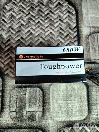 Блок питания Thermaltake 650w