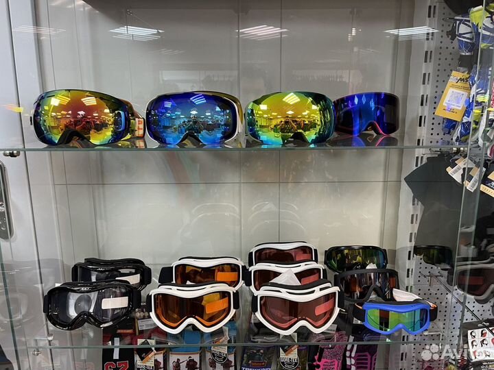 Горнолыжные маски в ассортименте