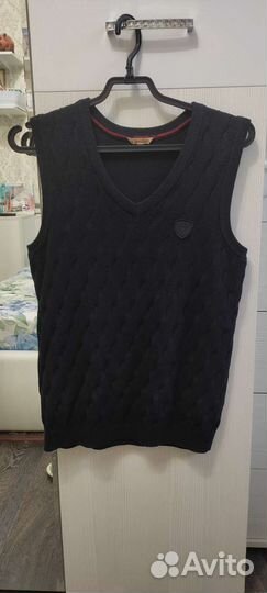 Набор для школы: 5 рубашек + жилетка