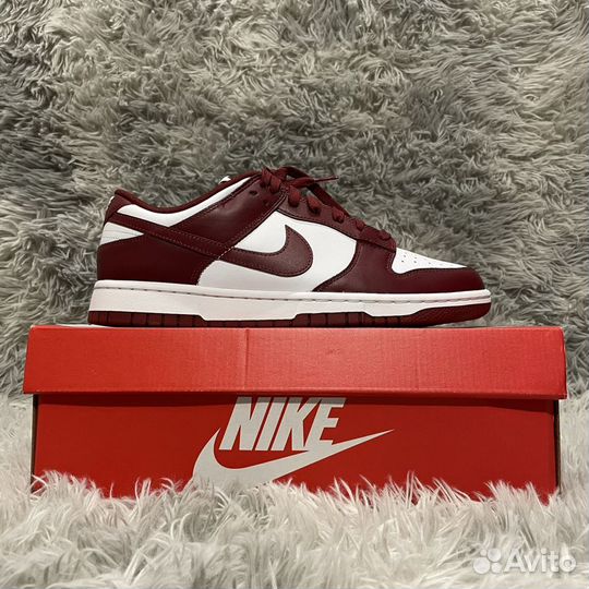 Nike Dunk Low Team Red