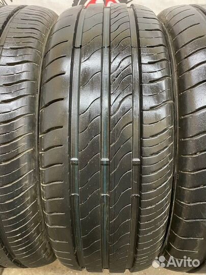 Viatti Strada 2 (V-134) 195/65 R15 95V