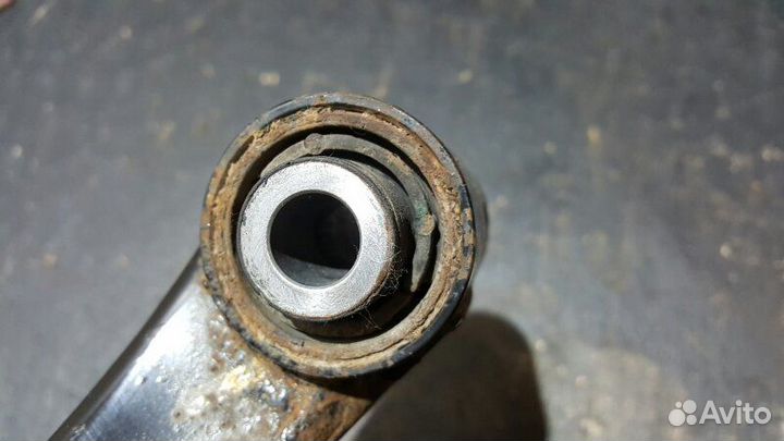 Рычаг подвески передний левый Subaru Impreza Wrx