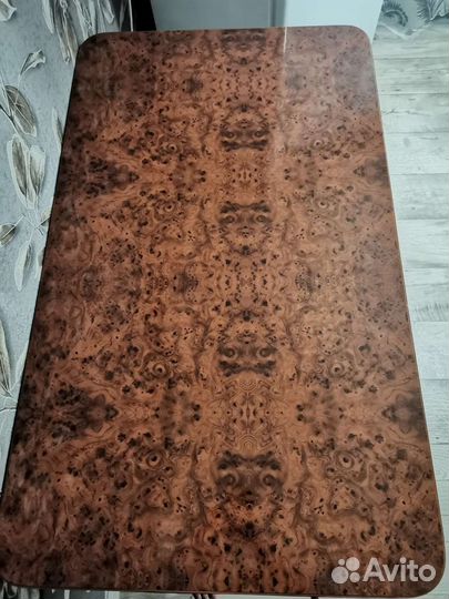 Кухонный стол