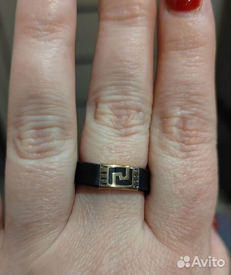 Каучуковое кольцо с золотом 585