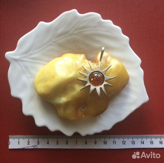 Янтарь натуральный молочный огромный 54 г