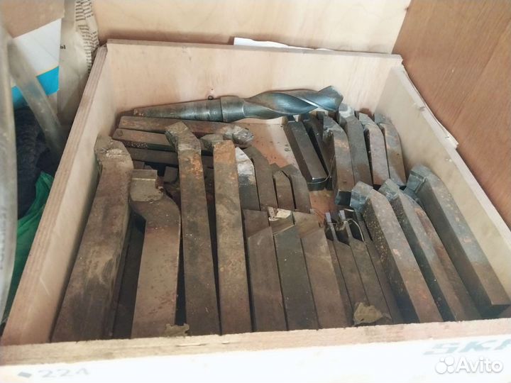 Токарные резцы