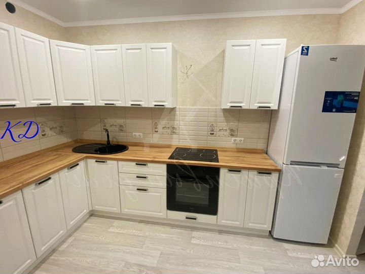 Угловая кухня в наличии