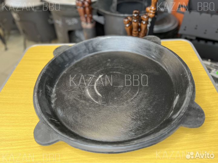 Большая чугунная крышка сковорода