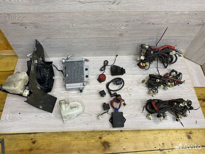 Запчасти на stel outlander 150