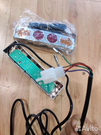 Задняя фара с поворотниками для ситикоко