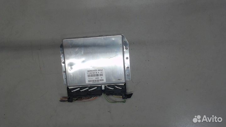 Блок управления пневмоподвеской Mercedes S W220, 2