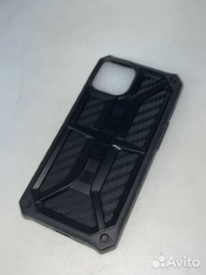 Чехол на iPhone 13 uag