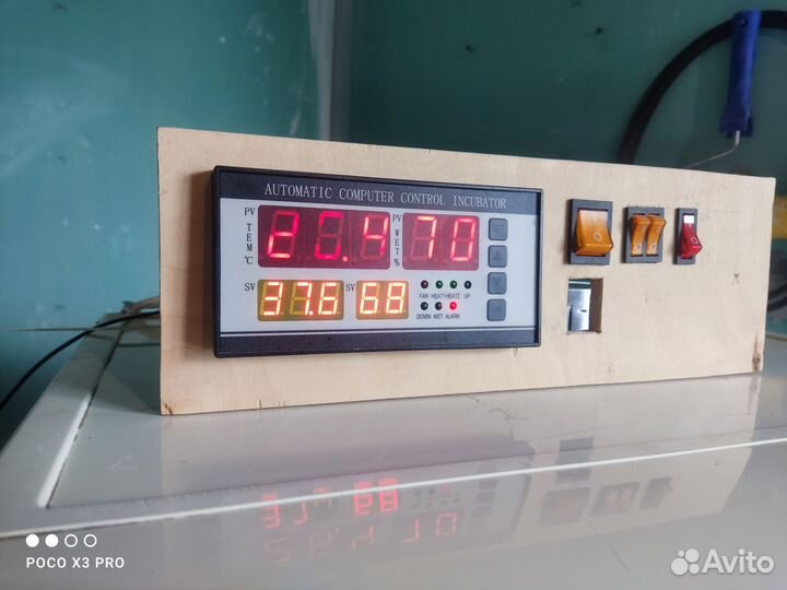 Инкубатор для яиц автоматический бу