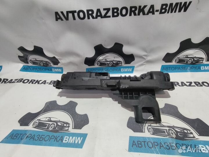 Кронштейн радиатора правый BMW 3-серия E46 LCI