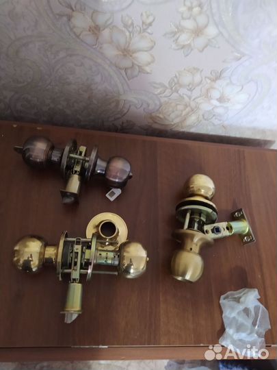 Заделка с ручкой в межкомнатные двери