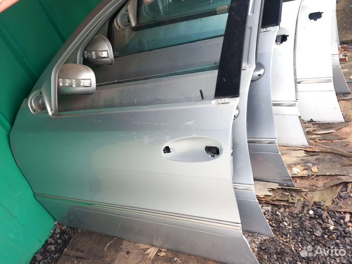 Мерседес 211 дверь передний левая