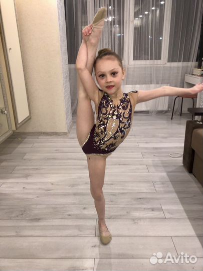 Купальник для художественной гимнастики